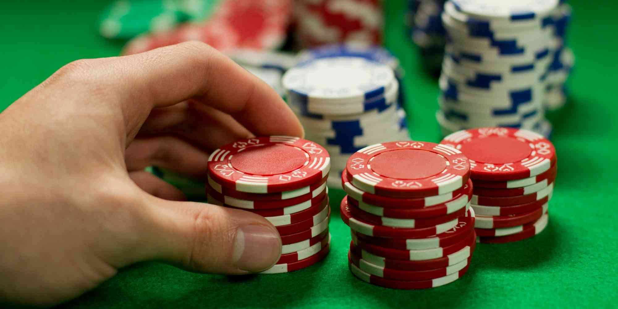 Game bài Poker là gì? Tất tần tật thông tin về cách chơi thể loại này - Top88 Club - Game Casino Đổi Thưởng