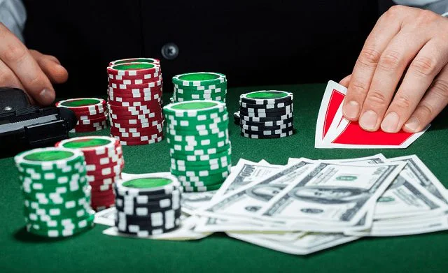 bwing nhà cái on Hahalolo: Cách xử lý bài rác trong Poker là gì?Các lá bài trong game Poker...