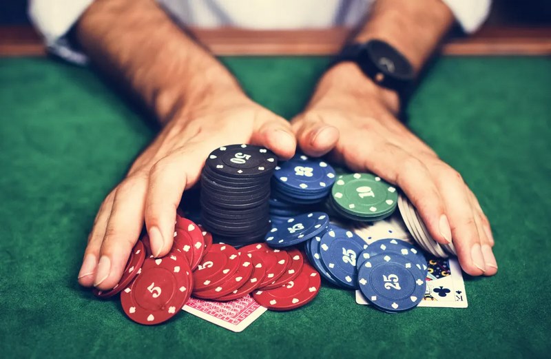 Deep Stack Poker là gì? Mẹo chơi Poker hiệu quả