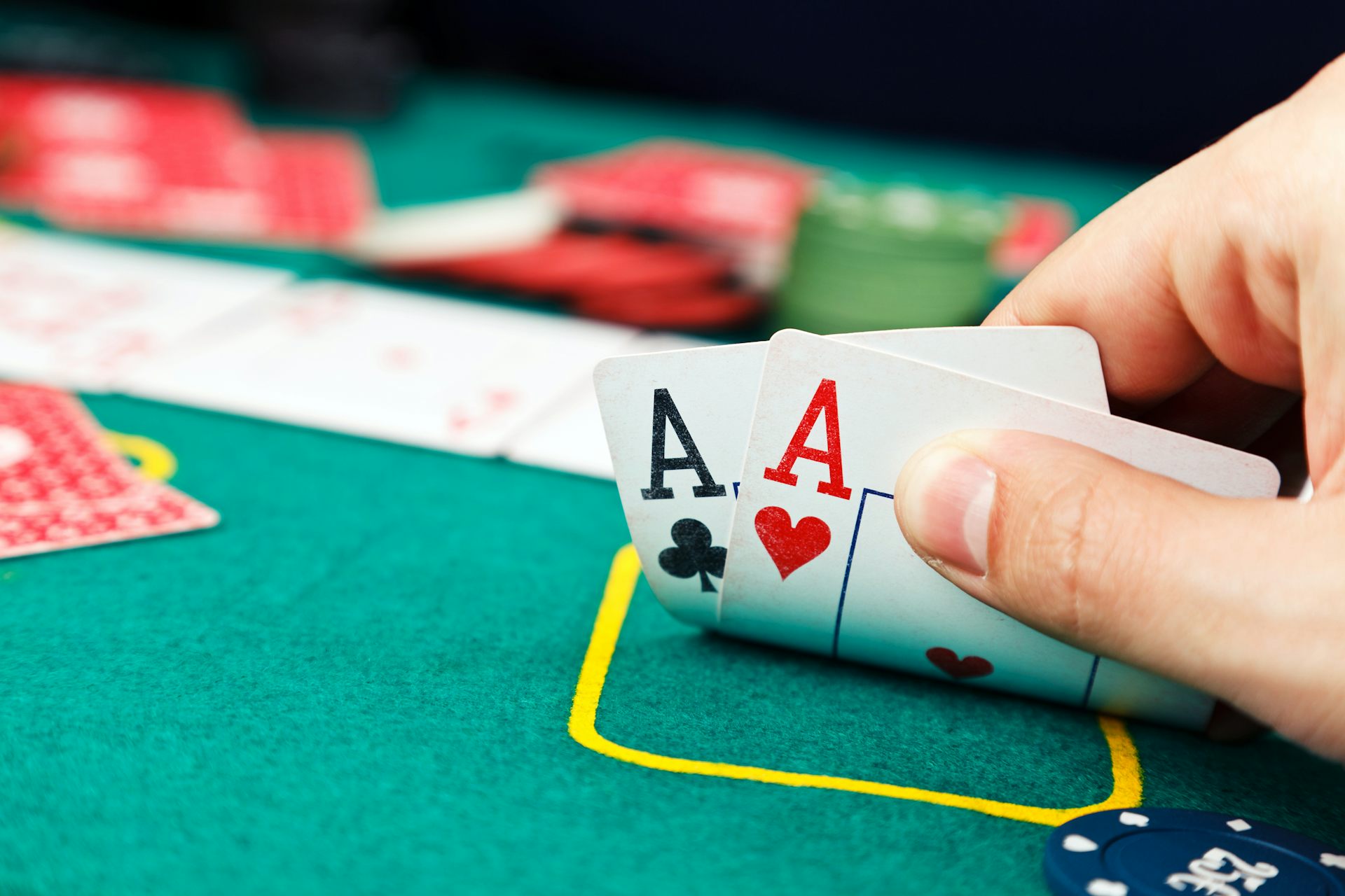 Bằng chứng cụ thể: poker là trò chơi may rủi hay kỹ năng?