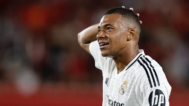 Cố bắt chước Neymar - Kylian Mbappé bị chỉ trích vì những sai sót nghiêm trọng ở Real Madrid - Yahoo Sports