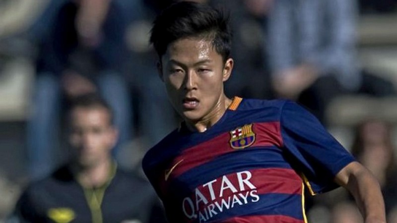 Và Messi Hàn Quốc, Lee Seung Woo cũng xứng đáng góp mặt trong danh sách này