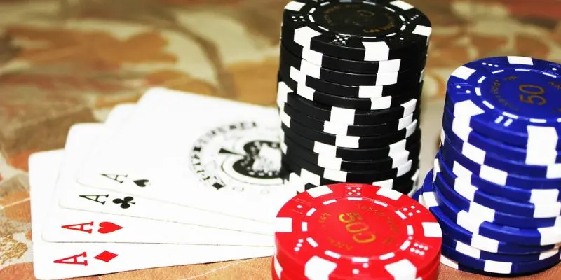 Luật cơ bản của trò chơi bài Double Barrel Poker và mẹo chơi hiệu quả
